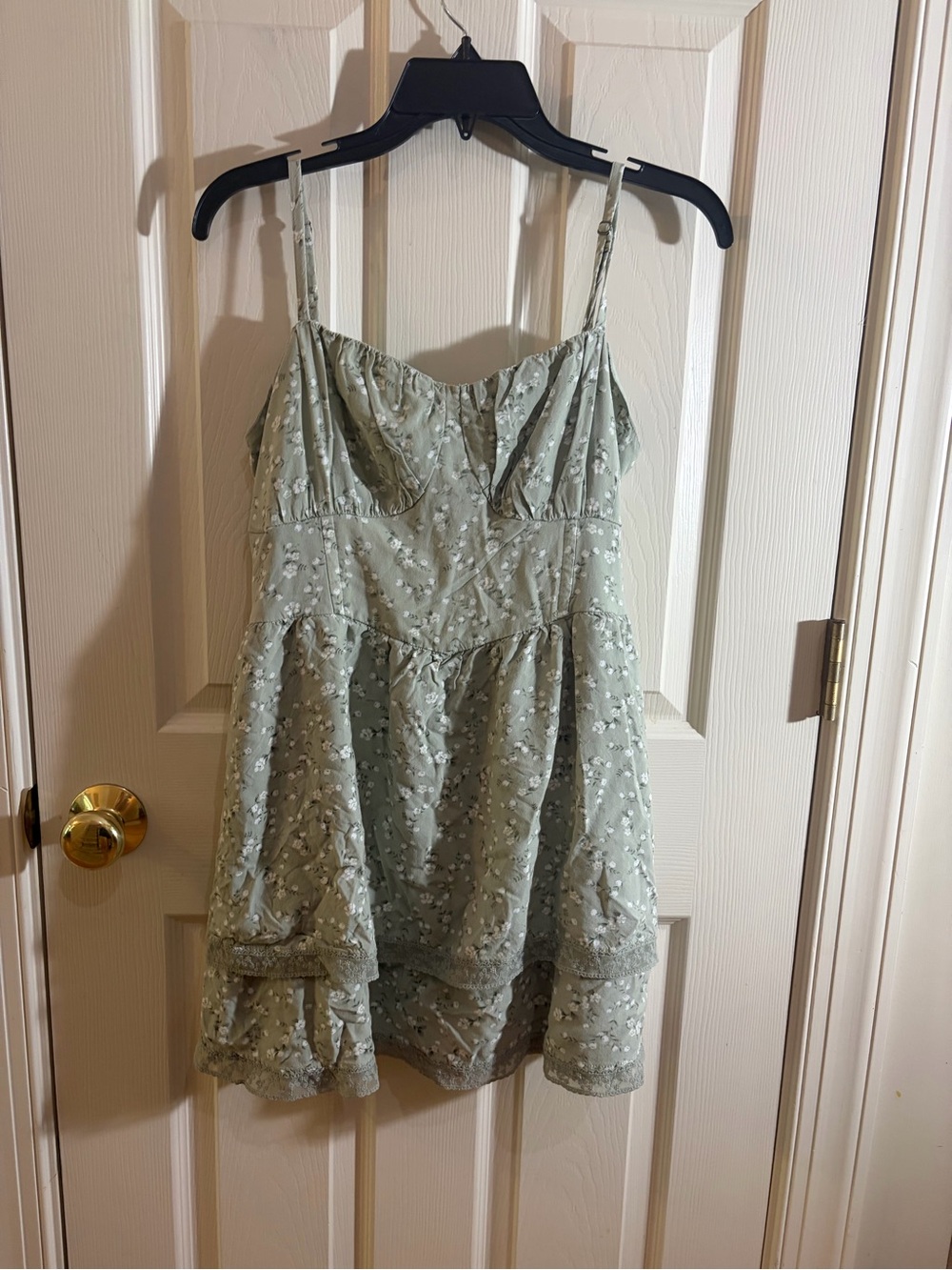 Hollister Sage Green Floral Ruffle Mini Dress | Size L | Cottagecore - Picture 2 of 9